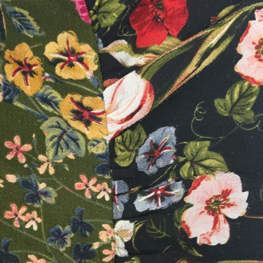 Umgee Sz M/L Kimono with Navy, Pink, Cream, and Green Floral Accents - Picture 12 of 12